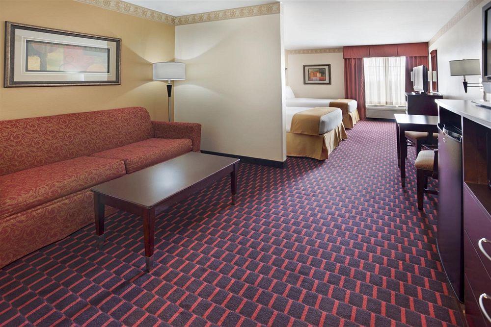 Wingate By Wyndham 3*