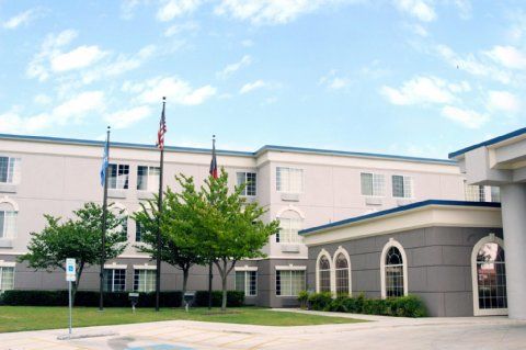 Wingate By Wyndham Hotel San Marcos