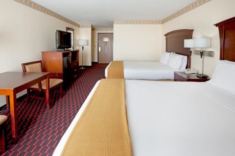 Wingate By Wyndham Hotel 3*