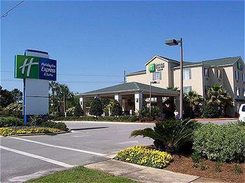Wingate By Wyndham Hotel
