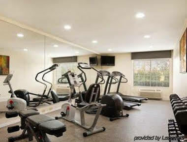 Wingate By Wyndham Hotel